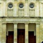 La synagogue est construite en 1837 dans le quartier Saint-Esprit, au nord de la localité. La communauté juive de Bayonne est ancienne. Elle est constituée de différents groupes de fugitifs de Navarre et du Portugal, établis à Saint-Esprit-lès-Bayonne apr